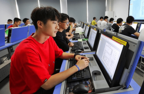 开云APP 开云官网入口计算机专业是热门专业那它饱和了吗？这方面人才需求现状是怎样(图1)
