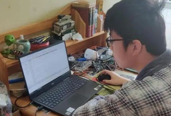 计算机专业就业“寒潮”来了？211高校生也没幸免？答案比较现实开云体育 开云平台(图5)