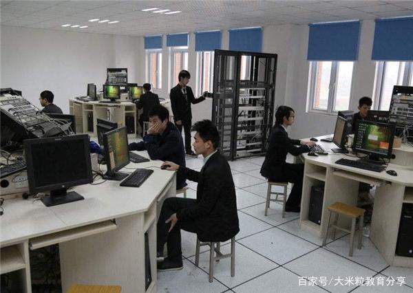 考开云 开云体育官网公务员很“吃香”的4个专业岗位需求大上岸几率高(图4)