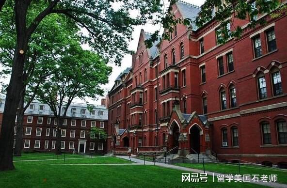美国留学 转学转专业需要注意哪些开云 开云体育官网问题(图1)
