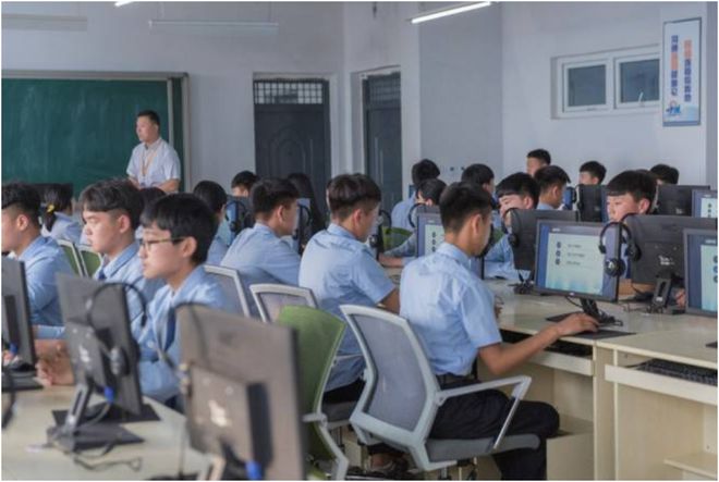 计算机专业成就业“万金油”毕业生晒出工资单网友开云APP 开云官网入口：我酸了(图1)