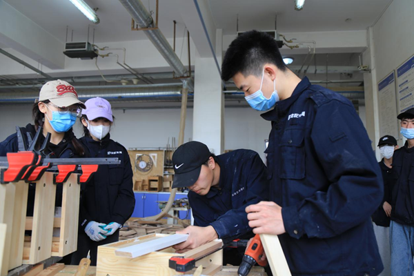 高位推动、突出特色 黑龙江省职业教育驶入发展“快车道”开云 开云体育平台(图2) 高位推动、突出特色 黑龙江省职业教育驶入发展“快车道”开云 开云体育平台(图2)