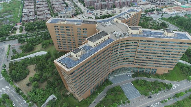 Kaiyun 开云体育计算机专业已重新洗牌北航跌出前三前十名的院校到底是哪些?(图7) Kaiyun 开云体育计算机专业已重新洗牌北航跌出前三前十名的院校到底是哪些?(图7)