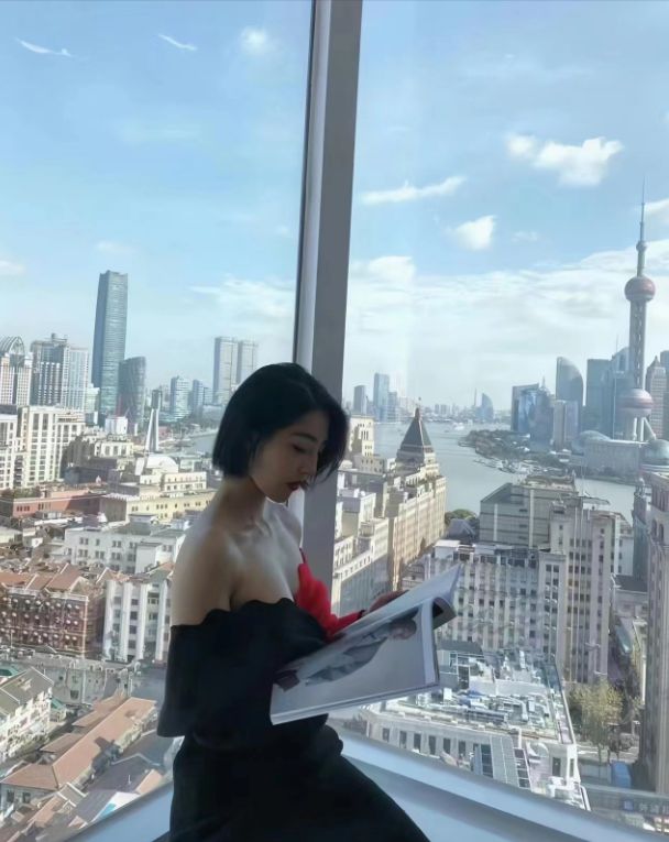 开云体育 开云平台牵手门事件动态董思瑾如此“优秀”：通过工程师考试拓展副业(图5)