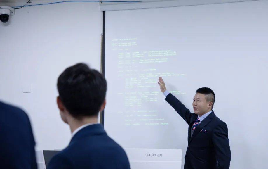 开云 开云体育官网绵阳飞行职业学院丨计算机应用技术:大数据时代风口专业前景与「钱景」并存(图3) 开云 开云体育官网绵阳飞行职业学院丨计算机应用技术:大数据时代风口专业前景与「钱景」并存(图3)