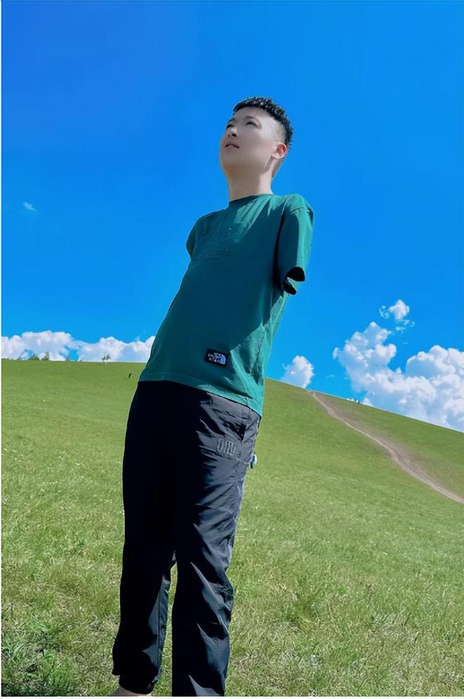 我没双臂娶小15岁娇妻她身高110cm我们准备要二胎很幸福开云体育 开云官网(图6)