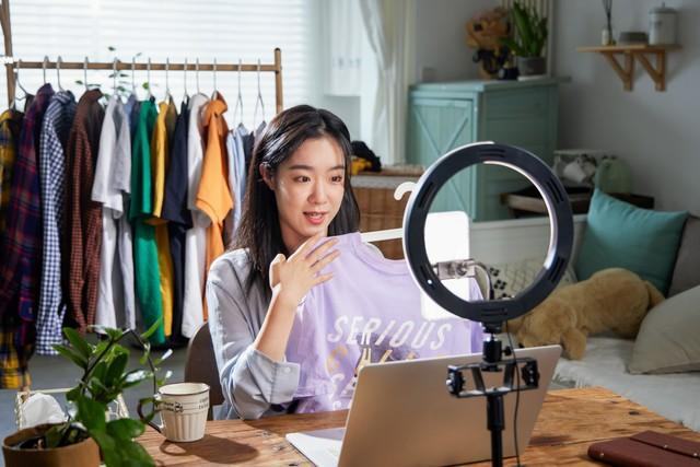 开云APP 开云官网入口她30岁爸妈卖了她买的房子200万给弟弟买房 她自己嫁人(图5)