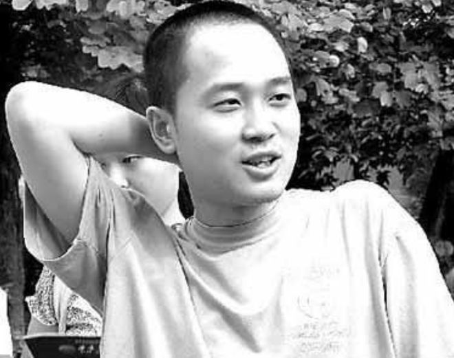 开云体育 开云官网四川高考狂人张非4次金榜题名2次遭清华北大劝退后来如何了(图6)