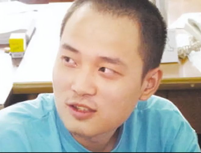 开云体育 开云官网四川高考狂人张非4次金榜题名2次遭清华北大劝退后来如何了(图23)