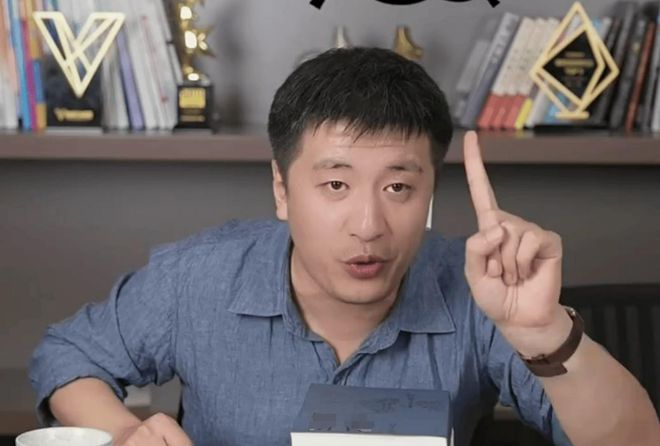开云体育 Kaiyun.com 官网入口河南高三考生父亲患癌张雪峰建议：比起计算机这个专业更合适(图2)